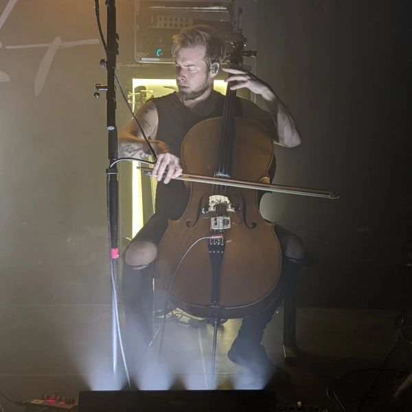 Ilja John Lappin from the band The Hirsch Effekt playing his cello